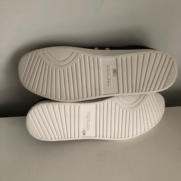 NEW Tretorn Women’s Nylite 13 Plus Sneaker Navy - Picture 5 of 5